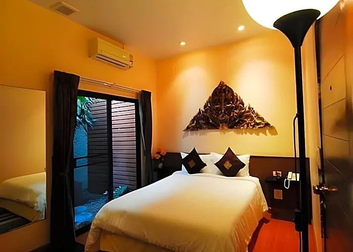 Coral Grand Place Bangkok